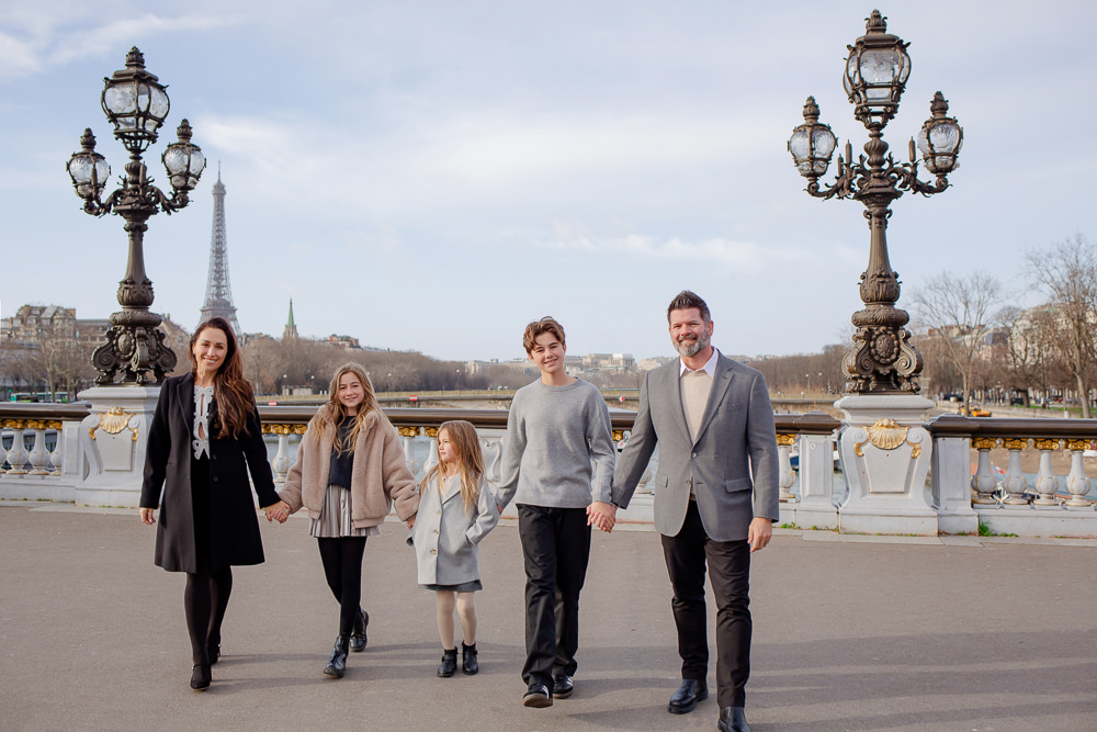 Best Paris family photographer Alex - The Paris Photographer